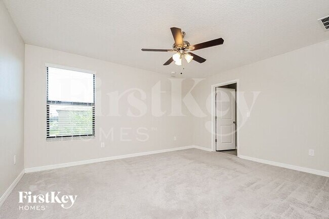 Building Photo - 12702 Hampton Hill Dr