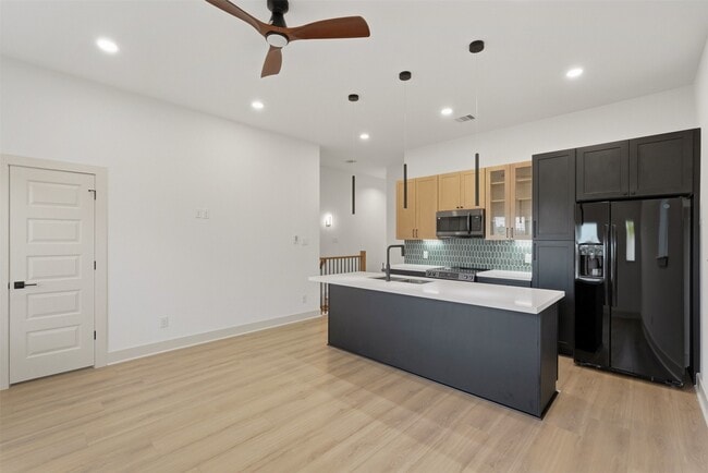 Building Photo - 9819 Turnbow St