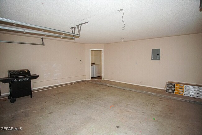 Building Photo - 11985 Mesquite Lake Ln