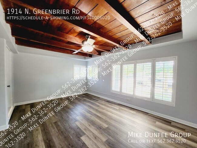 Building Photo - 1914 N Greenbrier Rd