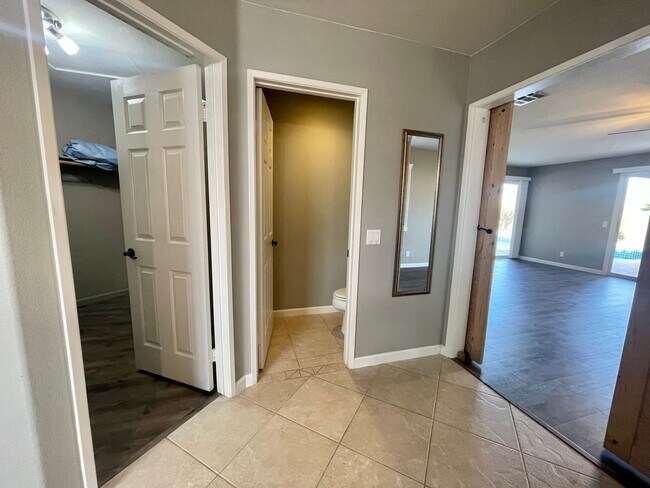 Building Photo - COMING SOON!!! Beautiful 3 Bedroom, 2 Bathroom + Den Residence in the Heart of La Quinta!