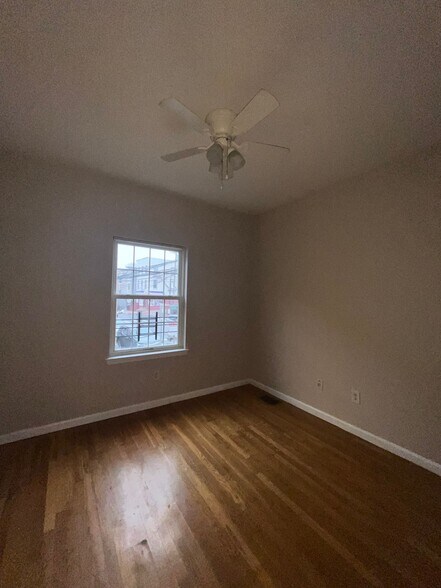 Building Photo - 488 Communipaw Ave