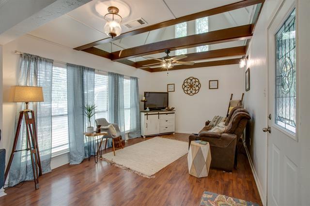 Building Photo - 137 Oak Haven Dr