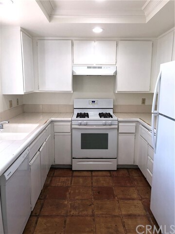 Building Photo - 1 Alicante Aisle