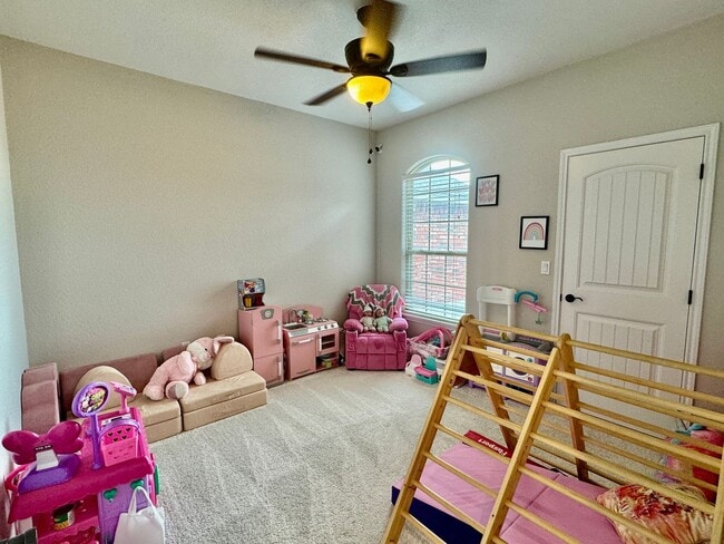 Building Photo - 3313 Northglen Dr