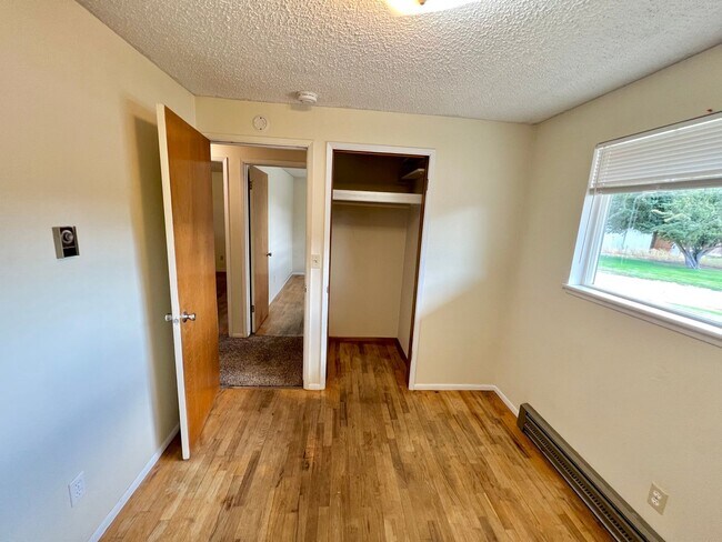 Building Photo - 1707 College Pl