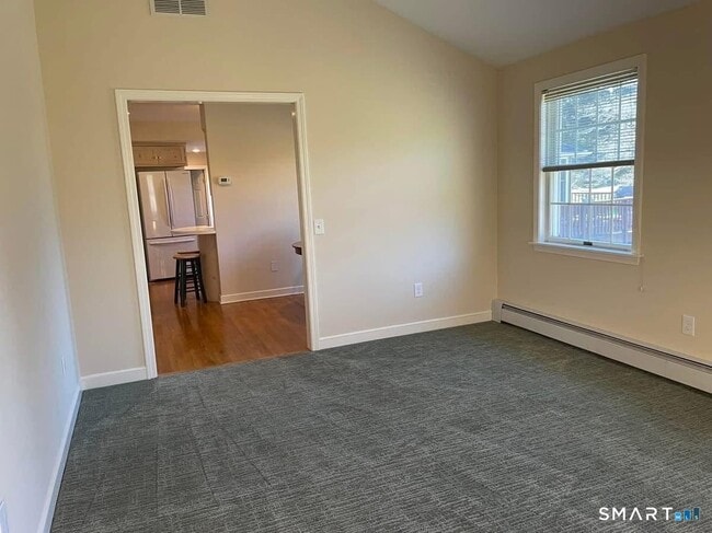 Building Photo - 12 Taunton Lake Dr