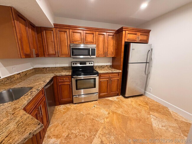 Building Photo - 8871 Wiles Rd