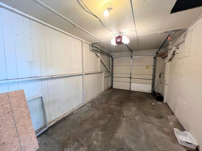 Building Photo - 7-11 S Cleveland St