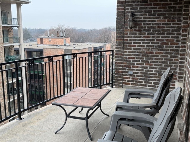 Building Photo - 151 W Wing St