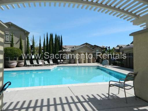 Building Photo - Very Nice North Natomas 2bd/2ba Condo with...