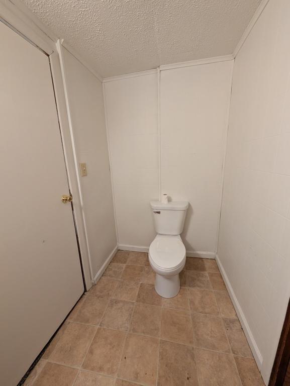 Building Photo - 626 E Jackson St