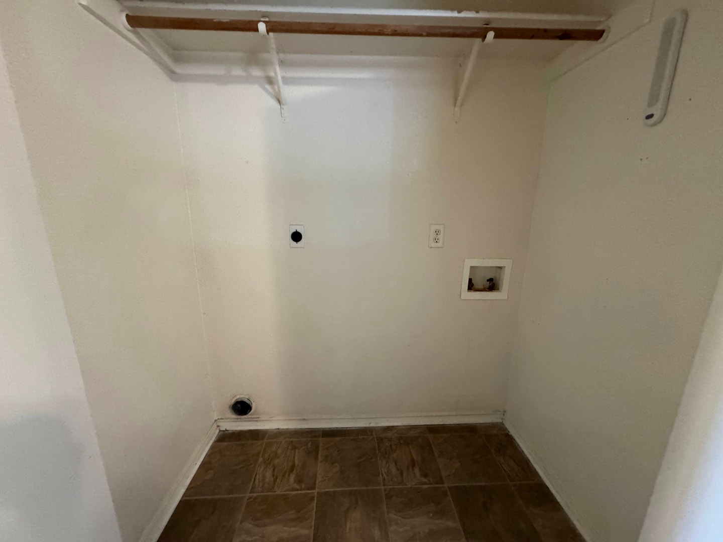 Building Photo - 4303 Deek Dr