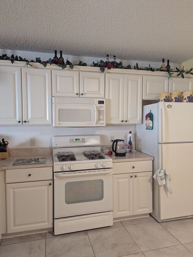 Building Photo - Seasonal Quaint Villa in the Villages