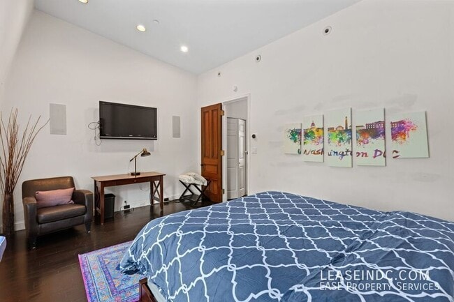 Building Photo - 1503 12th St NW