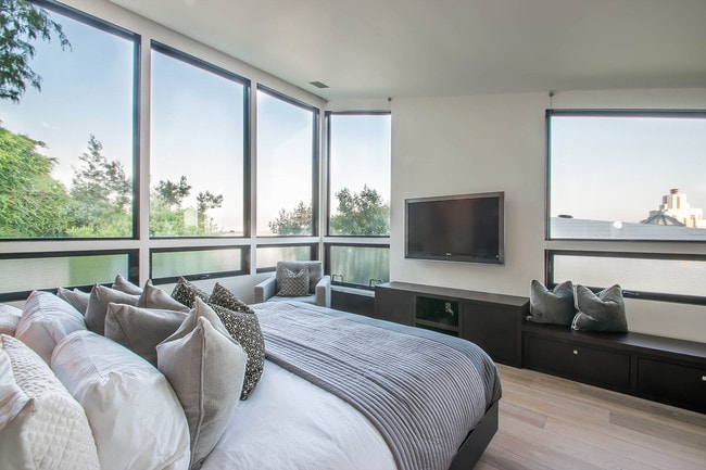 Master Master BedroomCloset - 1440 N Kings Rd
