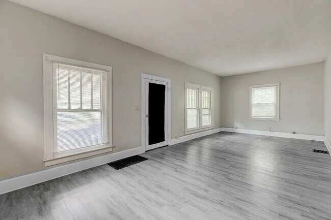 Building Photo - 849 S Belleview Pl