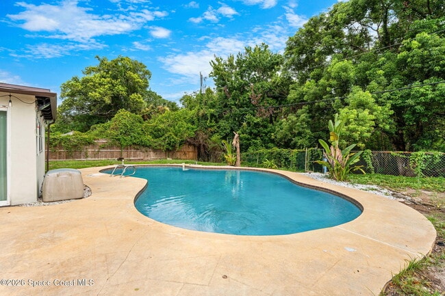 Building Photo - 2426 Clemson Dr