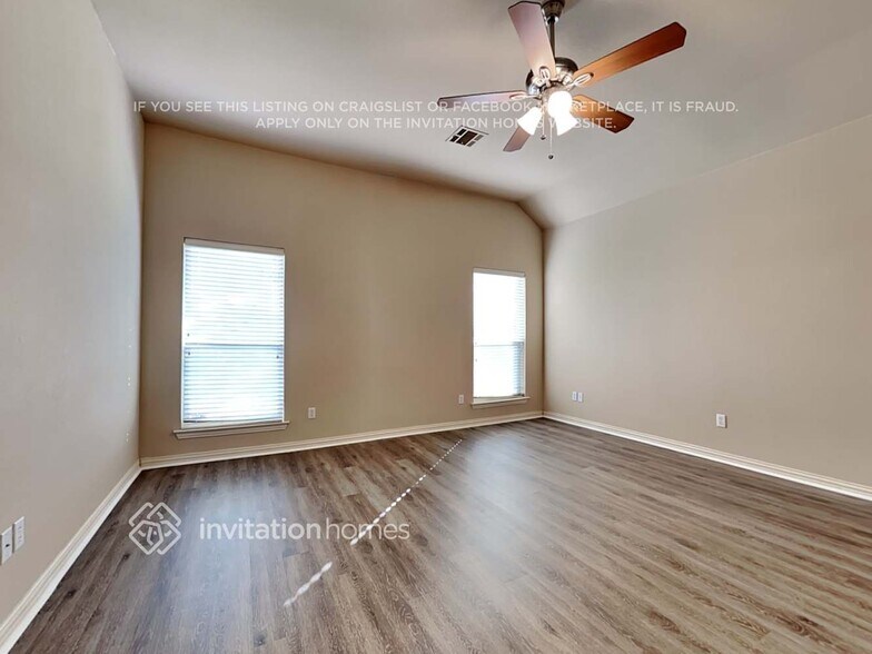 Building Photo - 1637 Salado Tr