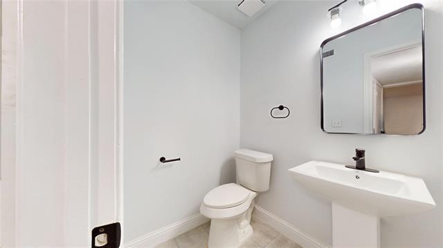 Building Photo - 17 Green View Cir