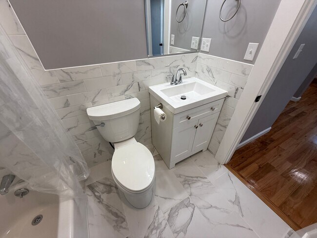 Building Photo - 35har