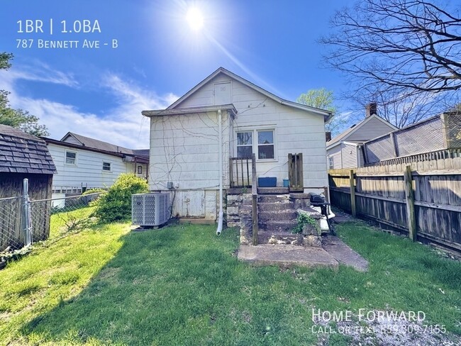 Building Photo - 787 Bennett Ave