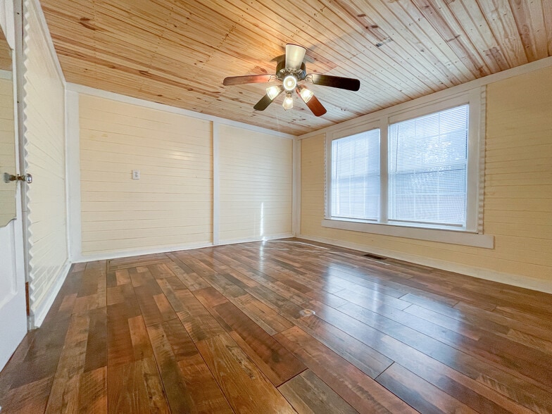 Building Photo - 3717 N 23rd St