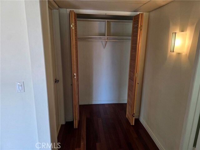 Building Photo - 702 Park Ave