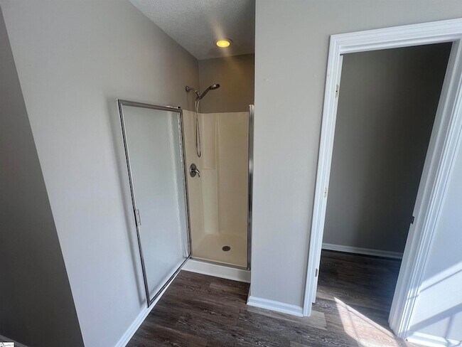 Building Photo - 522 Peach Grove Pl