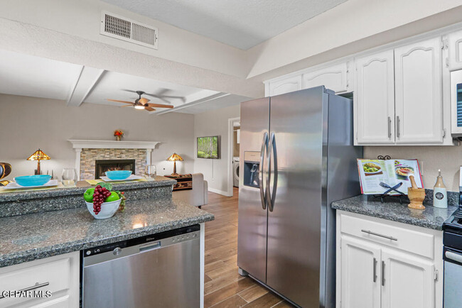 Building Photo - 1401 Copper Ridge Dr