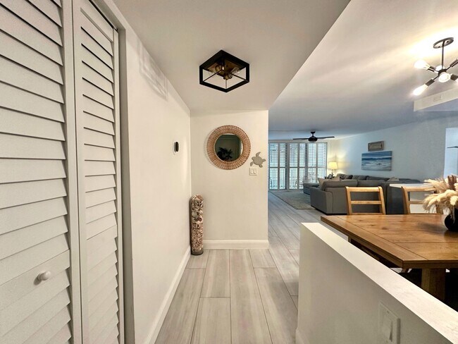 Building Photo - 630 Ocean Dr