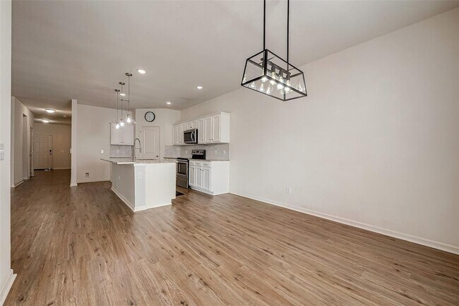 Building Photo - 1017 White Birch Ln