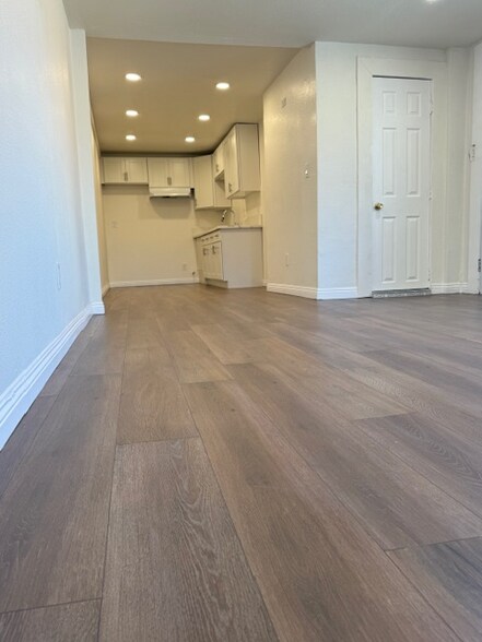Building Photo - 2749 Orchard Pl