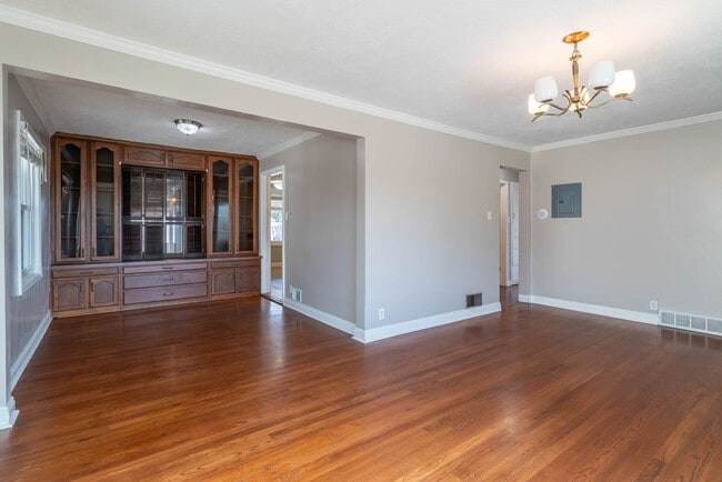 Building Photo - Beautiful Brick Home with Garden, Finished Basement & Detached Garage Office