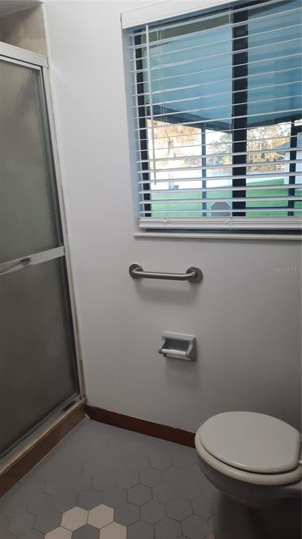 Building Photo - 62 Burbank Dr