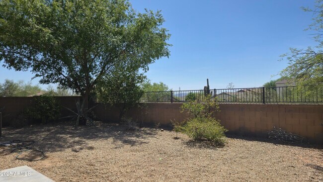Building Photo - 16230 N 99th Way