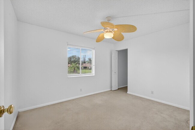Building Photo - 4992 Sable Pine Cir