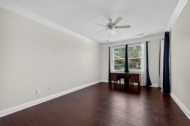 Building Photo - 10411 Rosegate Ct