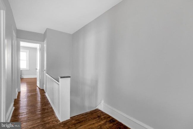 Building Photo - 4056 Ellendale Rd