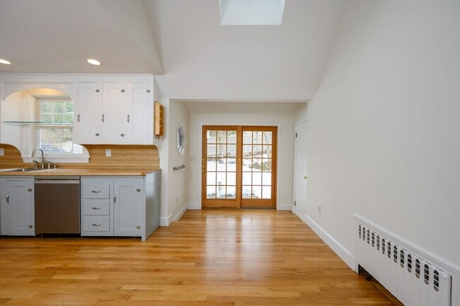 Building Photo - 25 Bayberry Ln