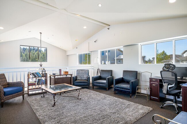 Building Photo - BOTHELL 2 BED, 2 BATH CORNER CONDO FOR REN...