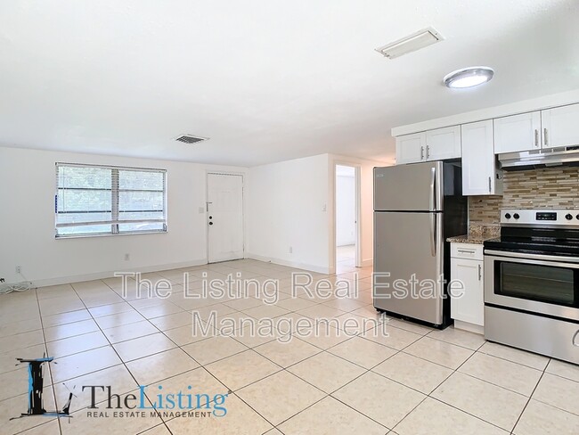 Building Photo - 1521 Swordbill Dr