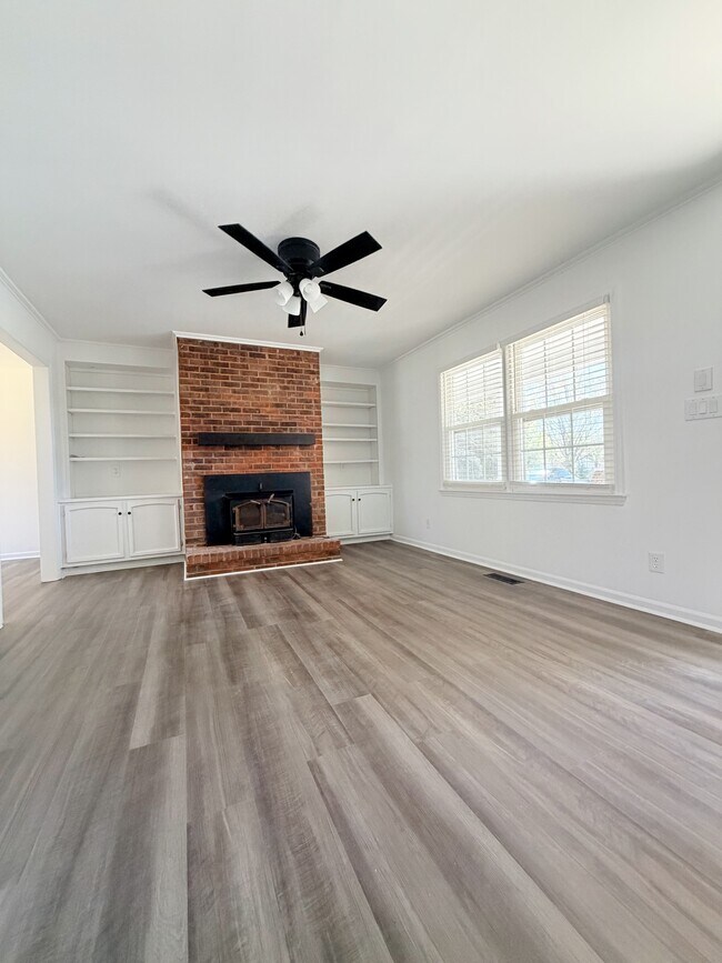 Building Photo - 6504 Zack Rd