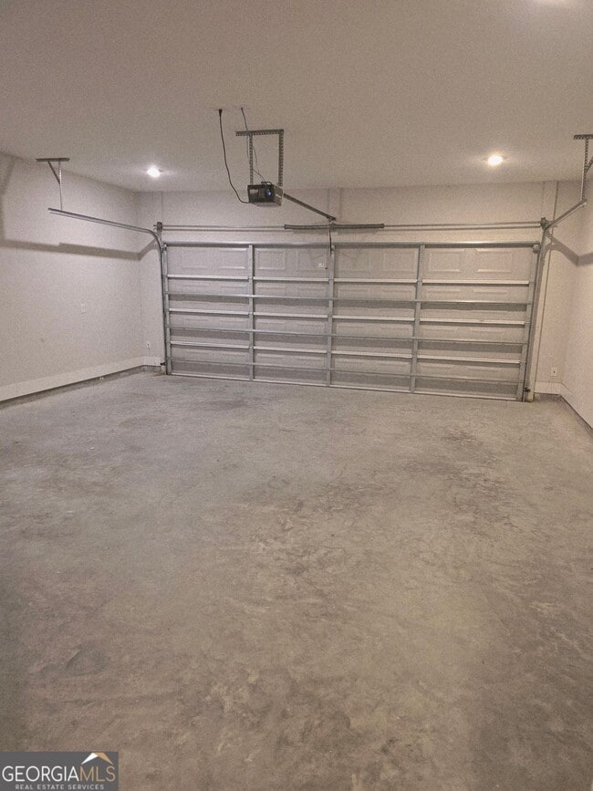 Building Photo - 1007 Autumns Wood Cir E