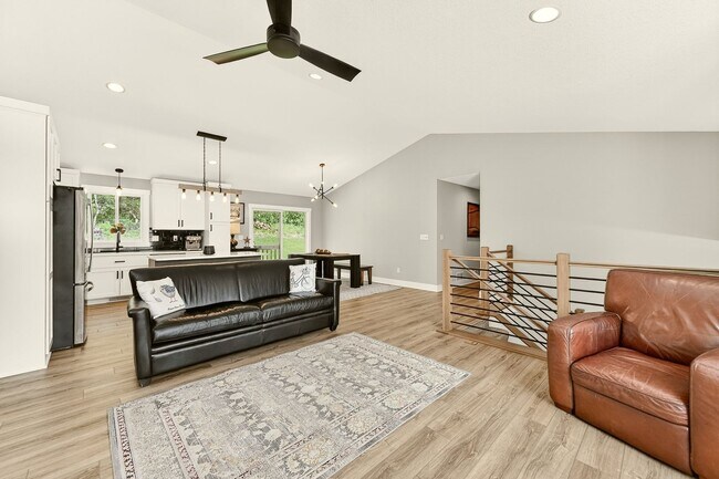 Building Photo - 5411 Destination Ln