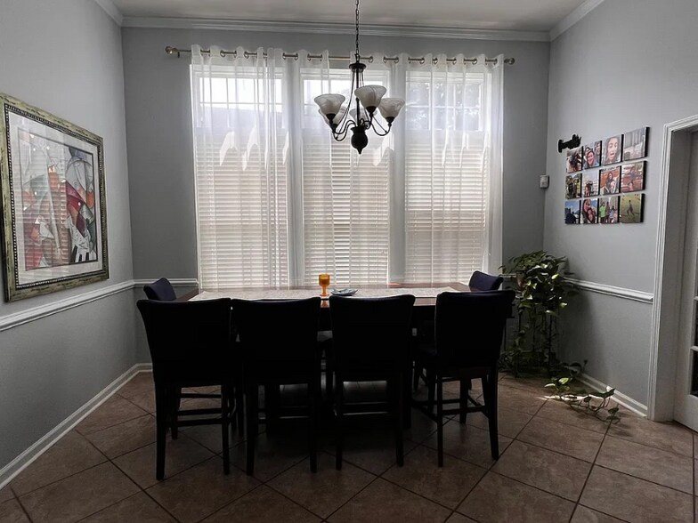 Building Photo - 2834 Farmer Brown Ct