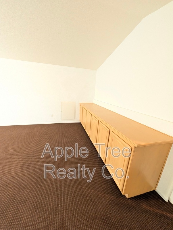 Building Photo - 1560 Gazebo Ln