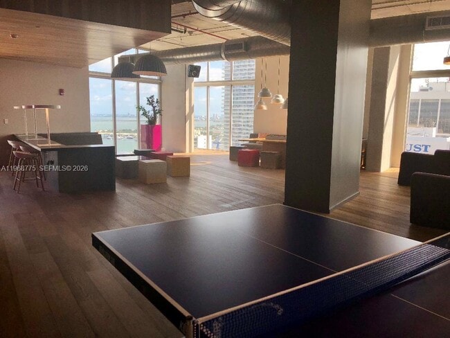 Building Photo - 151 SE 1st St