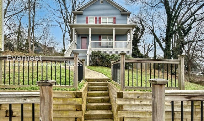 Building Photo - 116 Park Ave SE