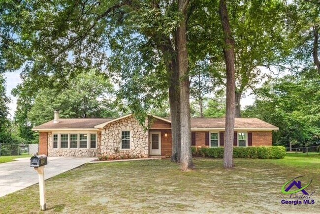 Primary Photo - 105 Meriwood Dr